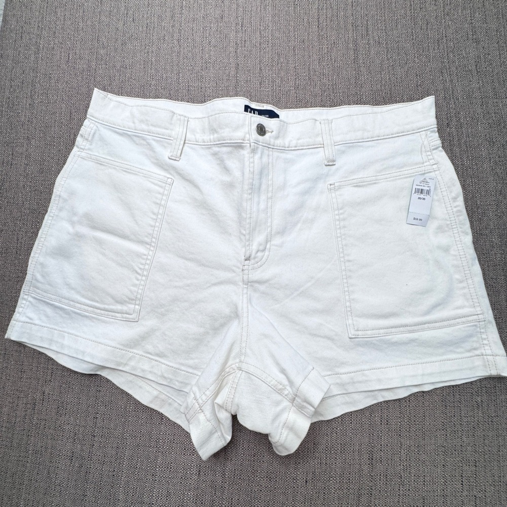Gap Denim White High Rise Stride Shorts Size 20/35 Utility Patch Pockets NEW